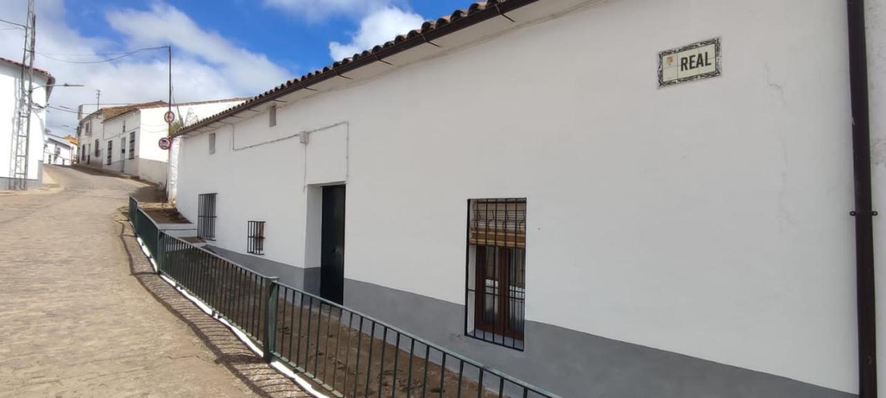 La era de San Blás Fuentes de León Esterno foto